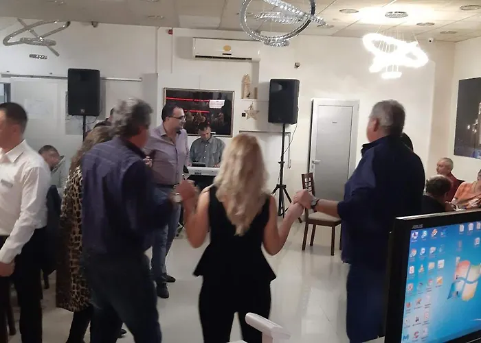 Crystal Lights Hotel